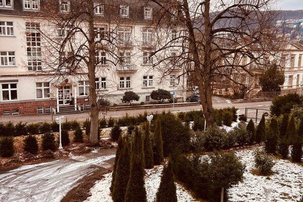 Exterior - Quiet apartment in villa in spa area with garden & terrace (Bad Kissingen)