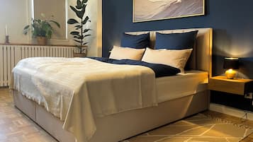 2 bedrooms, iron/ironing board, WiFi, bed sheets