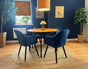 Dining - Cozy Holiday Apartment in Schweinfurt (Schweinfurt)