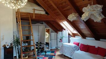 Ferros/tábuas de passar roupa, Wi-Fi, roupa de cama