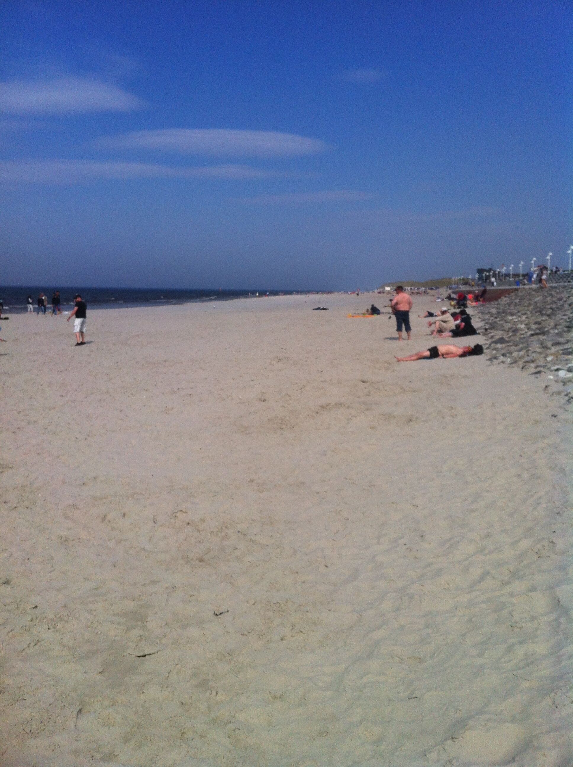 بالقرب من الشاطئ