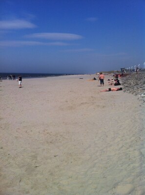 Beach nearby - Chic apartment in top location!!! - only 30 m from the beach and promenade (Norderney)