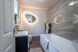 Huis, 3 slaapkamers | Badkamer