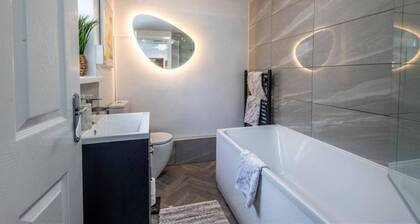 Peaceful Retreat in Telford With Modern Amenities