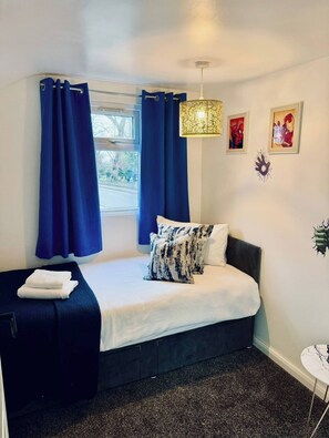 House, 3 Bedrooms | 3 bedrooms - Peaceful Retreat in Telford With Modern Amenities (Telford)