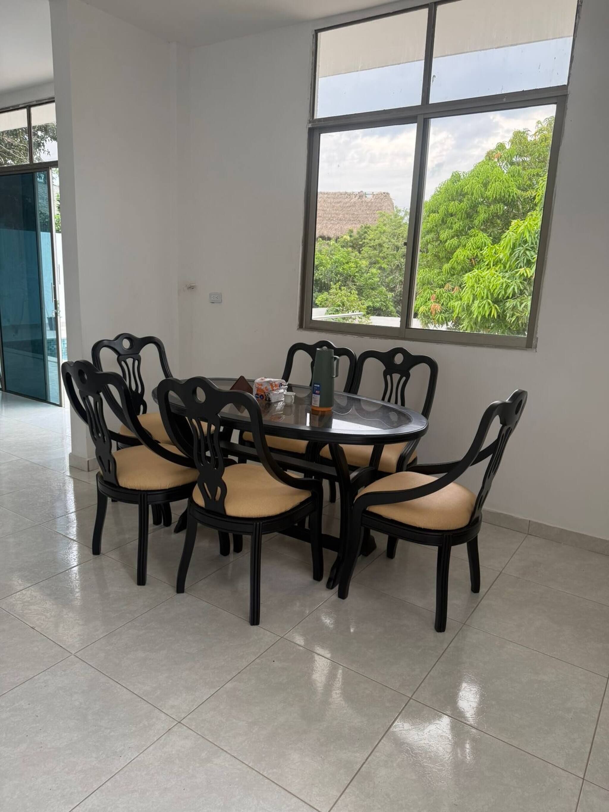 Rumah, 4 kamar tidur, Boleh Merokok, kolam renang pribadi | Ruang makan