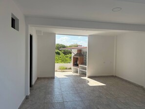 House, 4 Bedrooms, Smoking, Private Pool | Teres/patio