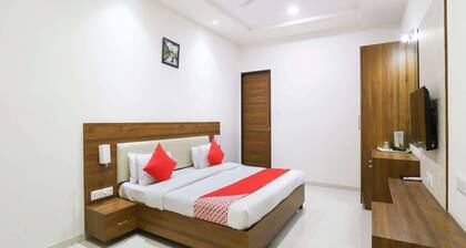 Hotel O Iskcon Temple Navasari
