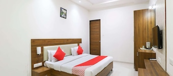 Hotel O Iskcon Temple Navasari
