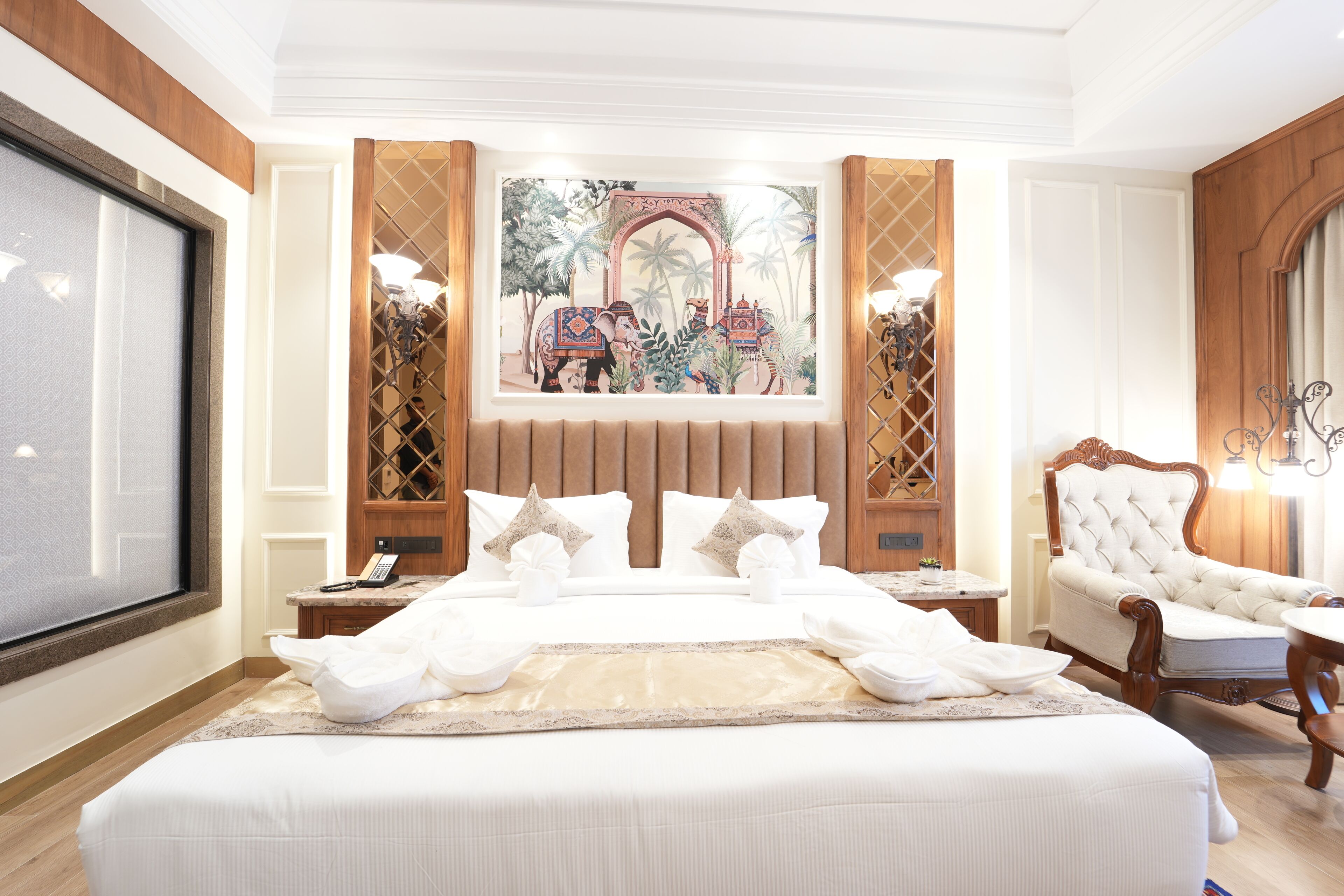 Desk, laptop workspace, free WiFi