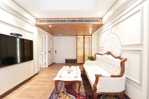 Phòng Suite Royal, quang cảnh thành phố | Khu phòng khách