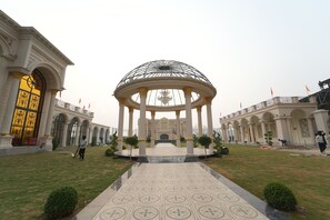 Mặt tiền nơi lưu trú