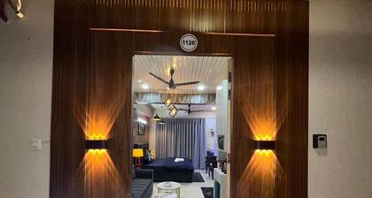 Spacious 1bhk for 6 Guests King & Sofa Beds Zirakpur,chandigarh,mohali,tricity