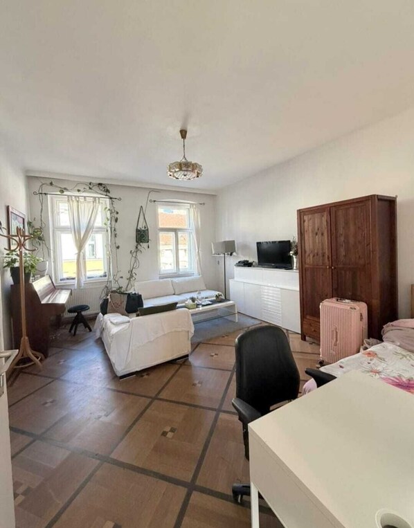 Shared Dormitory, 1 Bedroom, Smoking | Living area - Room-perfect Budget Stay in Vienna With (Vienna)