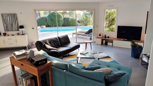 Superb villa with pool & independent studio - Absolute peace and quiet