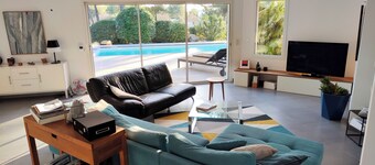 Superb villa with pool & independent studio - Absolute peace and quiet