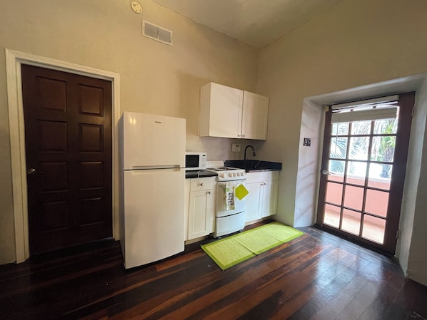 Micro-ondas, fogão, cooktop