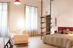 1 Schlafzimmer, Schreibtisch, Reisekinderbett, kostenloses WLAN