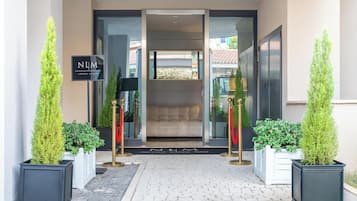 مدخل المنشأة