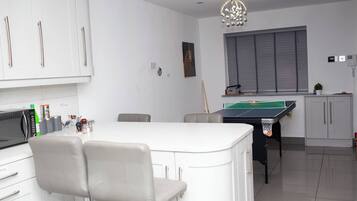 House, 4 Bedrooms, Patio | Dining