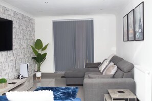 Hus - 4 soveværelser - terrasse | Stue