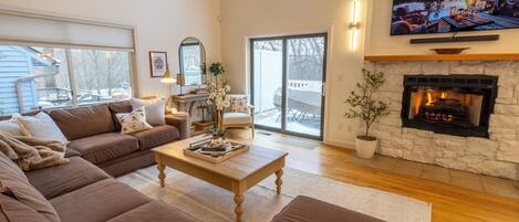 Smart TV, table football