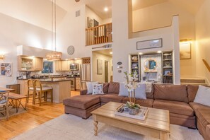Smart TV, table football - Relaxing Beach Home Near Dunes & Downtown MC (Michigan City)