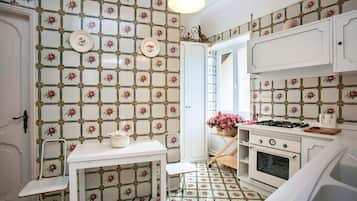 Design Apartment, 2 Bedrooms, Air conditioning, Sea View | Private kitchen | Dishwasher, electric kettle, cookware/dishes/utensils, cleaning supplies