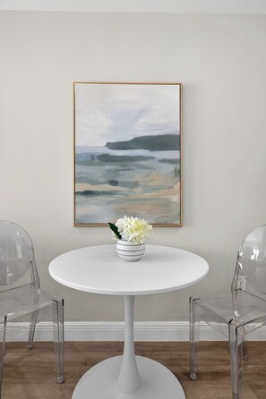 Interior - Coral Ridge Suites #1 - Heated Pool, Beach Gear (Fort Lauderdale)