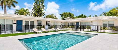 Outdoor pool, a heated pool