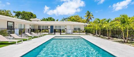 Outdoor pool, a heated pool