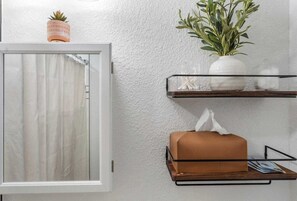 Interior - ~15 min to Denver, Family Friendly, Hot Tub (Arvada)