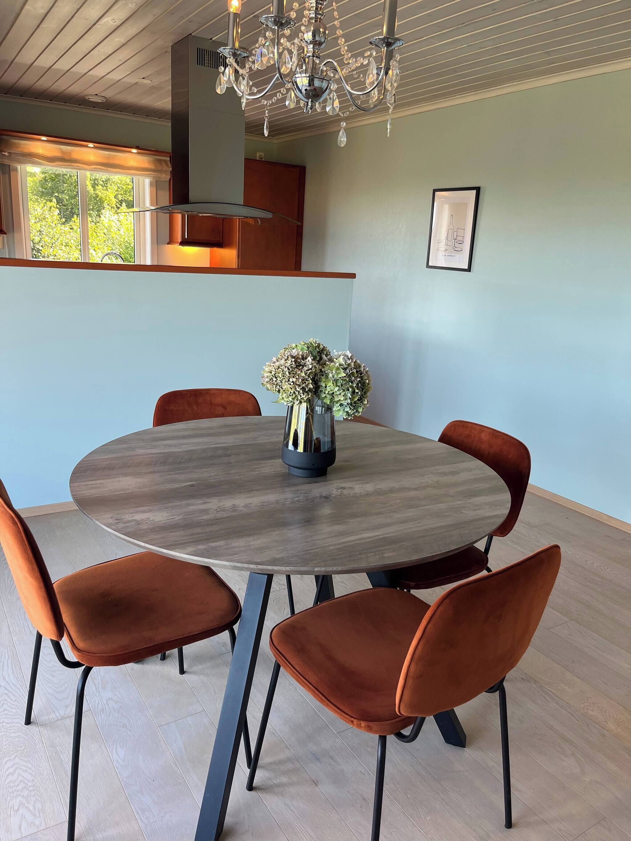 House, 2 Bedrooms, Accessible, Balcony | Dining room