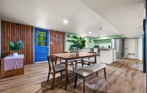 Cozy 2-BR Home w/ Parking & High-Speed Wi-Fi