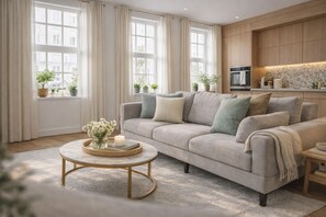 Smart TV - Serene 3-Bed Retreat for 6 | Elegant Central Home (London)