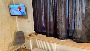 Soundproofing, iron/ironing board, free WiFi