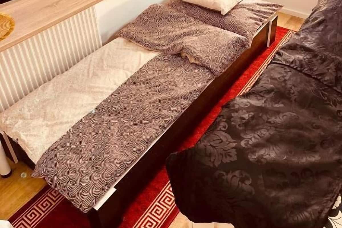 Familie tweepersoonskamer | Een gratis minibar, een bureau, een laptopwerkplek, geluiddichte muren