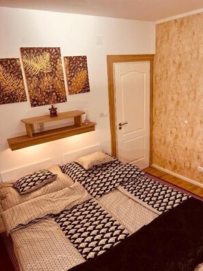 Doppelzimmer, Balkon, Talblick