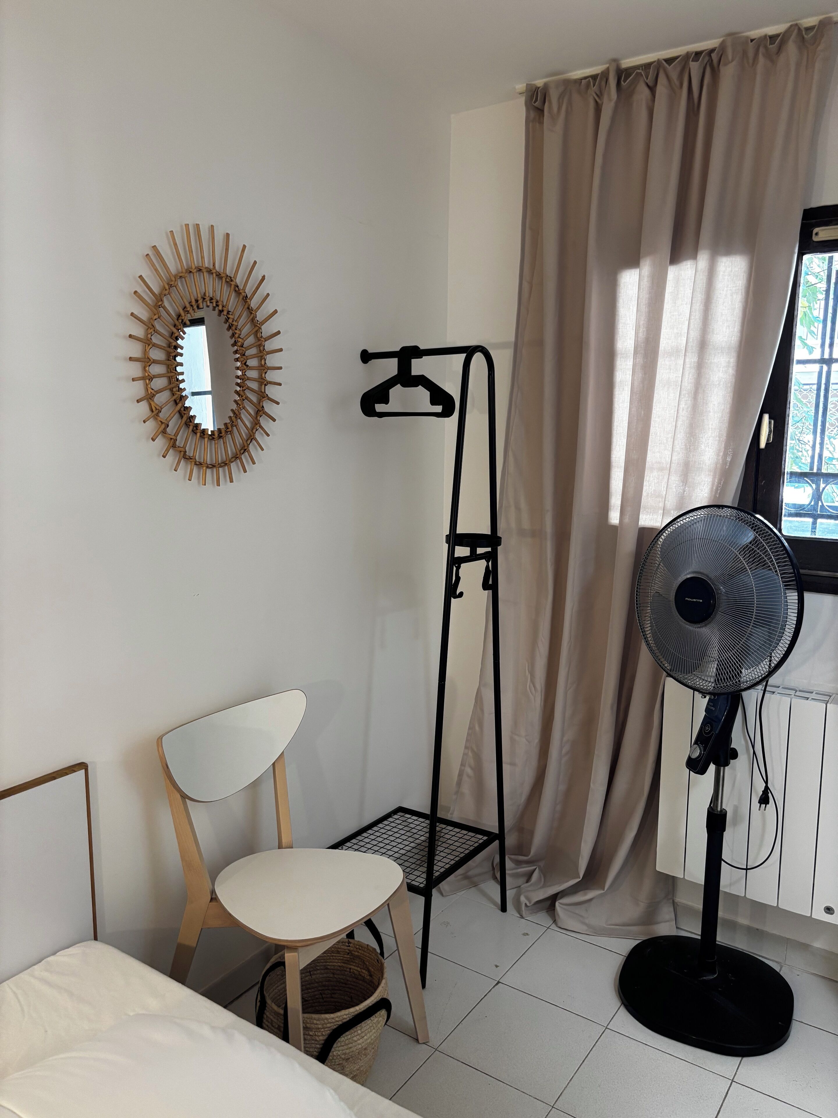 Fer et planche à repasser, Wi-Fi, draps fournis