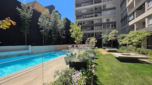 Apartment | Pool | Seasonal outdoor pool - Oceana Suites Santiago Centro Rosas (Santiago)