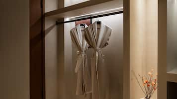 Tomannsrom – comfort, terrasse, hageutsikt | Sengetøy av topp kvalitet, individuelt dekorert og individuelt innredet