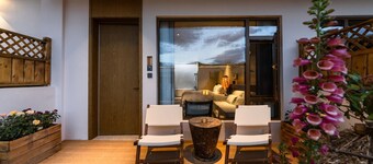 Shangri-La Homestay Designer B&B