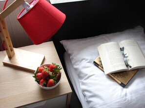 one of 8 bedrooms for 22 guests - Property for 22 guests, private lake, tennis court, sauna, hot tub, no neighbors (Zblewo)