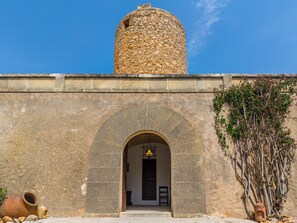 Exterior detail - Villa Moli dén Llull (Sant Llorenç Des Cardassar)