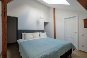 Iron/ironing board, WiFi, bed sheets - Modern Apartment in Riga Prestigious Quiet Center (Rīga)