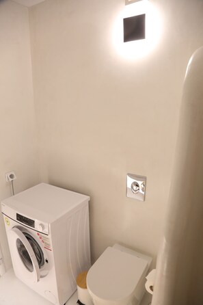 Shower, hair dryer, towels, soap - Villa Adelfia with private hot tub (Mykonos)