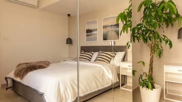 Apartamento, vista para a cidade | Cortinas blackout, ferros/tábuas de passar roupa, Wi-Fi de cortesia