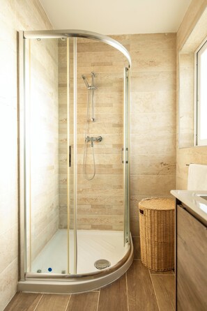 Apartment, City View | Bathroom - Modern & Spacious 3BD Apt With Terrace (Msida)