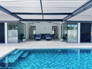 共同ドミトリー 2 ベッドルーム バリアフリー 喫煙可 | プール | 屋外プール