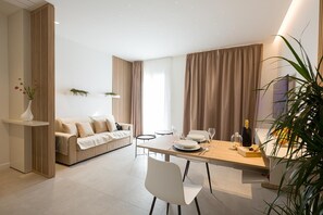 TV - Appartamento Luxury  Perla con Idromassaggio (Terrasini)